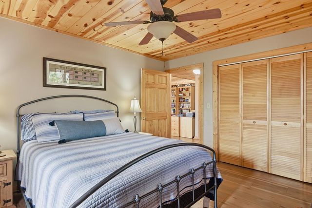 292 Hollyberry Circle, Hayesville, NC 28904
