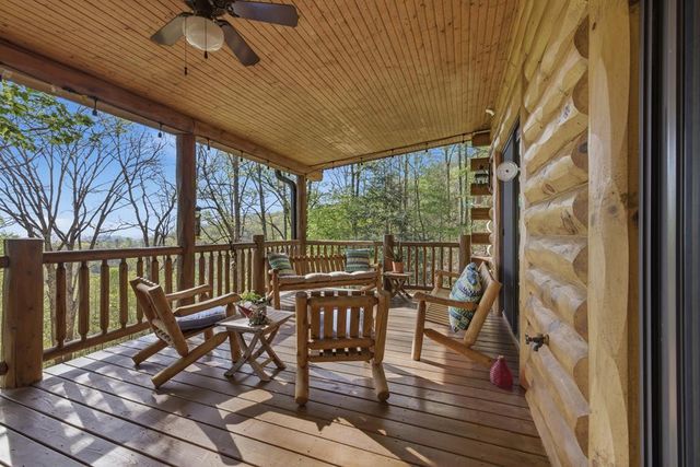 292 Hollyberry Circle, Hayesville, NC 28904