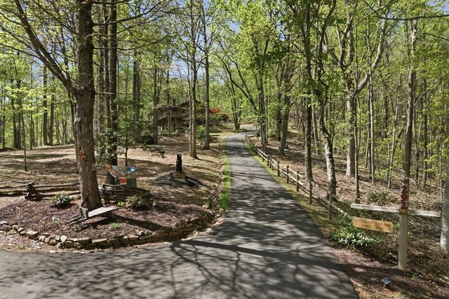 292 Hollyberry Circle, Hayesville, NC 28904
