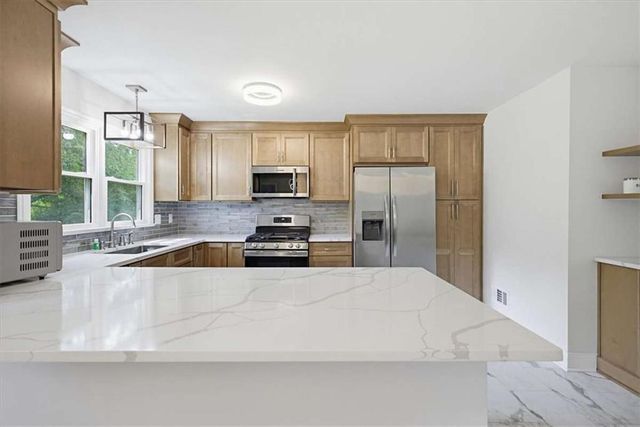 6111 S Glenn Forest S, Mableton, GA 30126