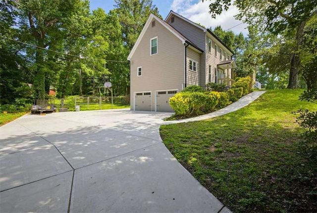 6111 S Glenn Forest S, Mableton, GA 30126