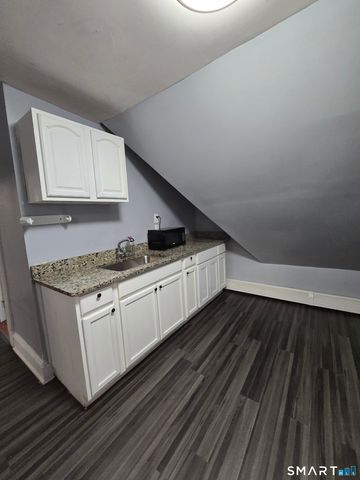 66 Edgewood Street, Hartford, CT 06112