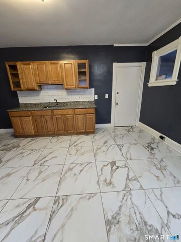 66 Edgewood Street, Hartford, CT 06112