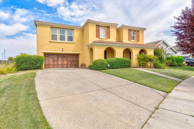 1911 Broken Bit Dr, Plumas Lake, CA 95961