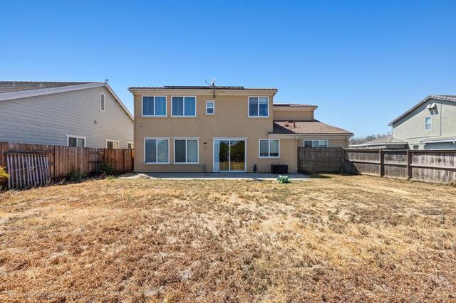 1911 Broken Bit Dr, Plumas Lake, CA 95961