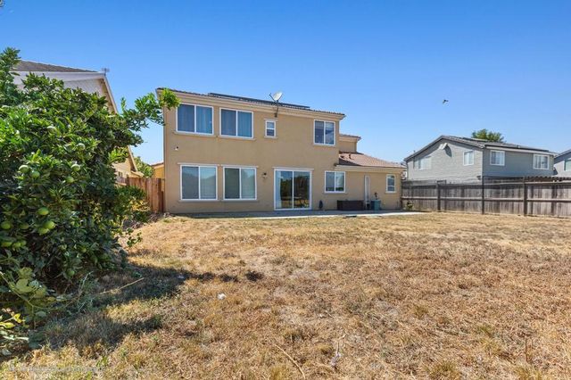 1911 Broken Bit Dr, Plumas Lake, CA 95961