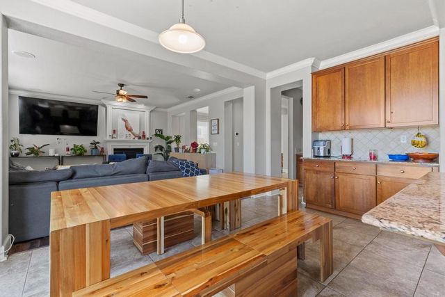 1911 Broken Bit Dr, Plumas Lake, CA 95961