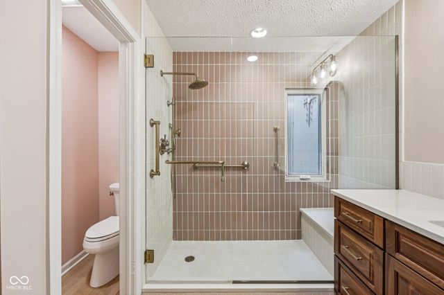 5174 Greensview Way, Avon, IN 46123