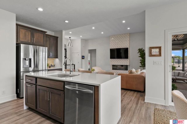 9005 Rock River Road, Lincoln, NE 68520