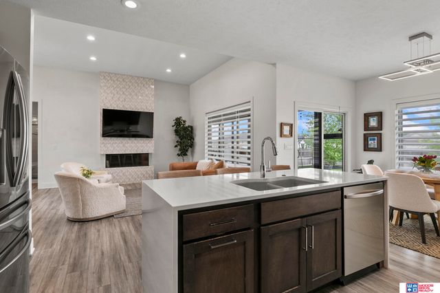 9005 Rock River Road, Lincoln, NE 68520