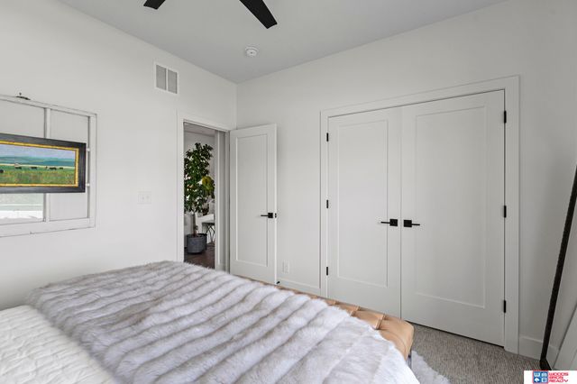9005 Rock River Road, Lincoln, NE 68520