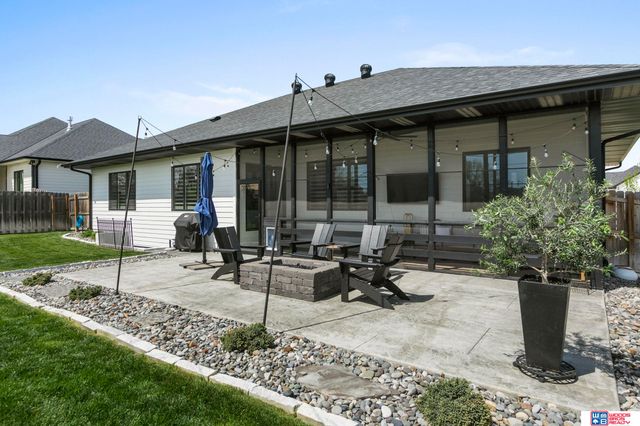 9005 Rock River Road, Lincoln, NE 68520