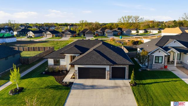 9005 Rock River Road, Lincoln, NE 68520