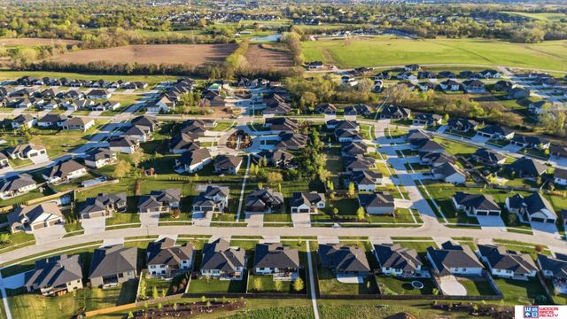 9005 Rock River Road, Lincoln, NE 68520