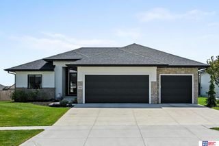 9005 Rock River Road, Lincoln, NE 68520