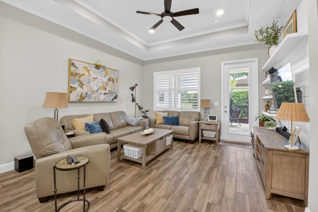 7818 Serra Way, Delray Beach, FL 33446