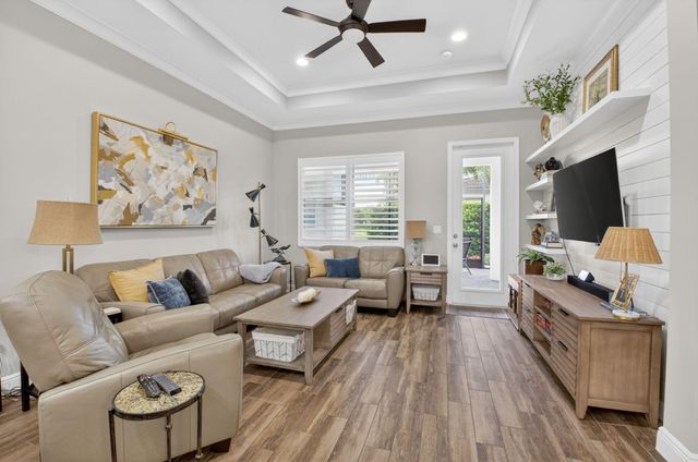 7818 Serra Way, Delray Beach, FL 33446