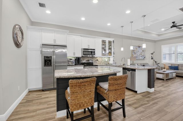 7818 Serra Way, Delray Beach, FL 33446