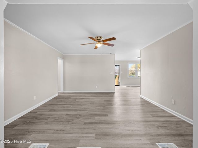 402 New River Drive, Jacksonville, NC 28540