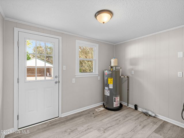 402 New River Drive, Jacksonville, NC 28540