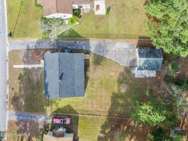 402 New River Drive, Jacksonville, NC 28540