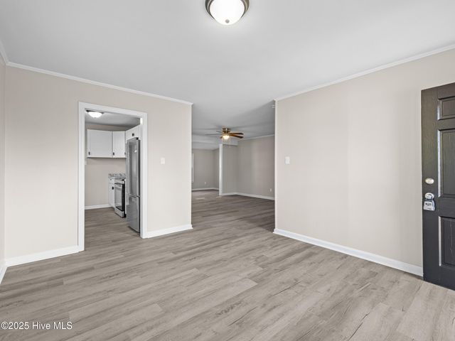 402 New River Drive, Jacksonville, NC 28540