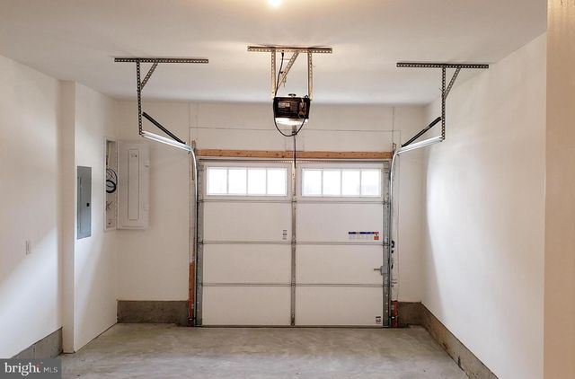 5202 DONATELLO DR, Princeton, NJ 08540