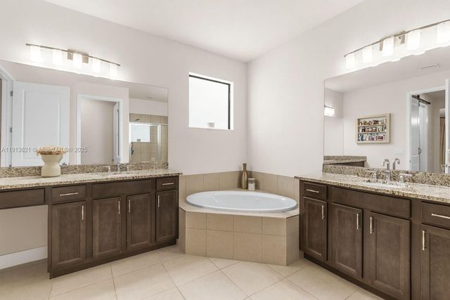 7464 Estero Dr, Lake Worth, FL 33463