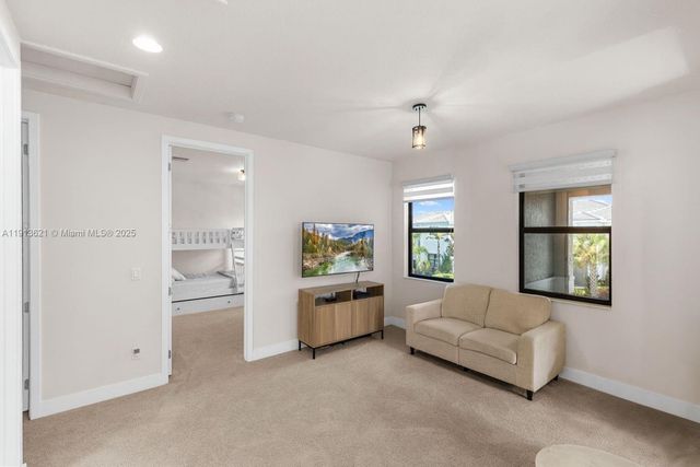 7464 Estero Dr, Lake Worth, FL 33463