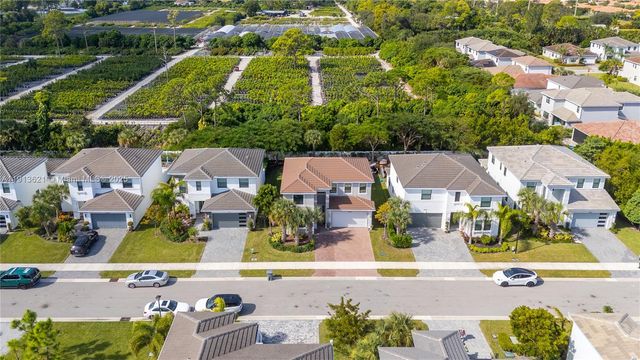 7464 Estero Dr, Lake Worth, FL 33463