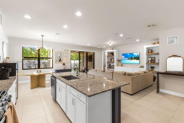 7464 Estero Dr, Lake Worth, FL 33463