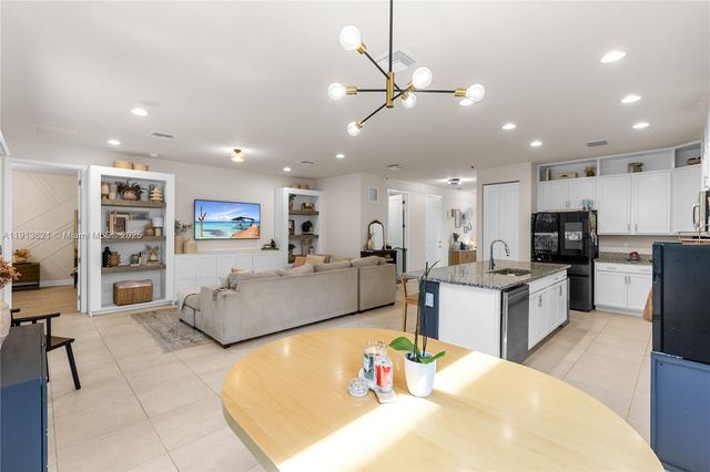 7464 Estero Dr, Lake Worth, FL 33463