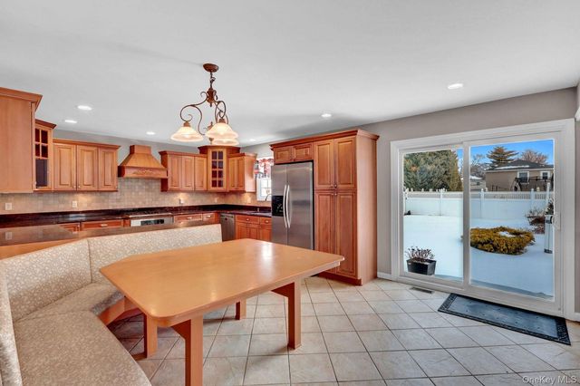 1315 Little Neck Avenue, North Bellmore, NY 11710