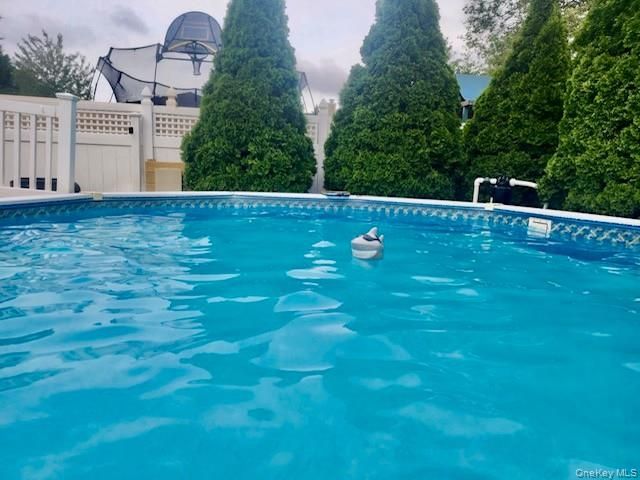 1315 Little Neck Avenue, North Bellmore, NY 11710