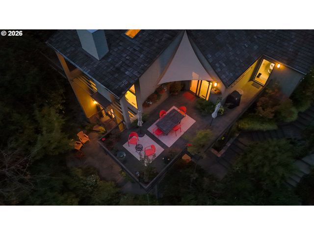 6640 PARKWAY Dr, Gladstone, OR 97027