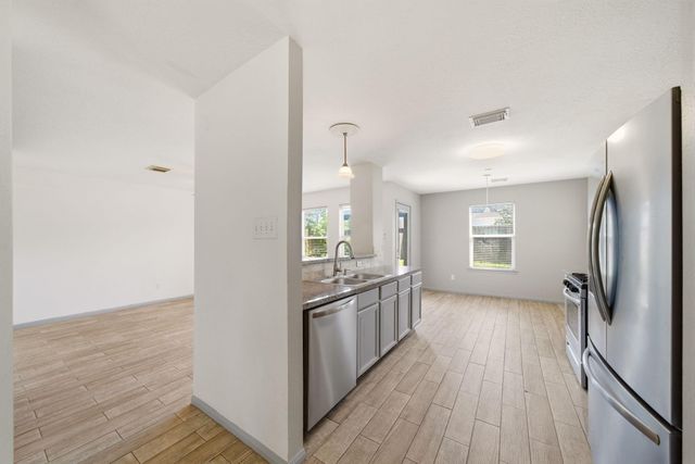 5110 Redemption Circle, Houston, TX 77018