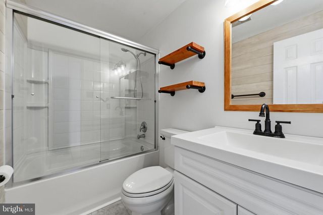 9910 MAIDBROOK RD, Baltimore, MD 21234