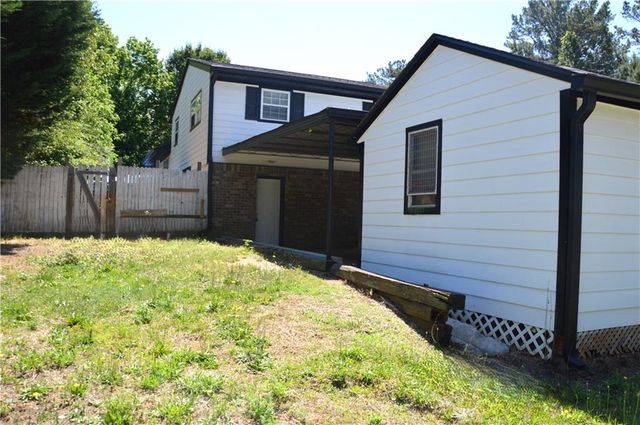 8288 Reinosa Way, Jonesboro, GA 30236