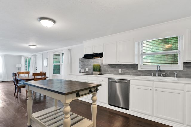 63 Castle Bar Road, Gordonville, TX 76245