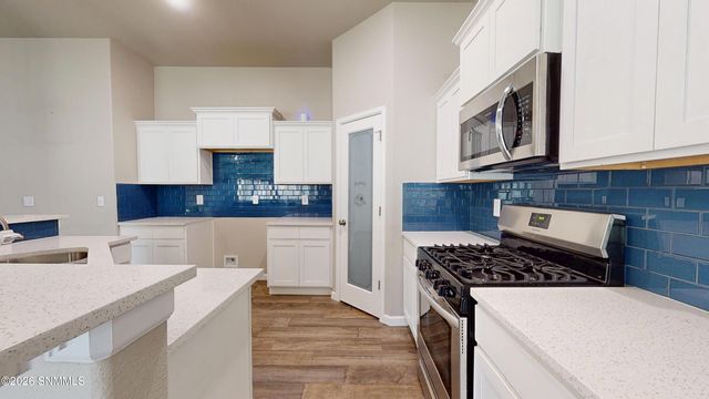 1092 Nickel Hl Avenue, Santa Teresa, NM 88008