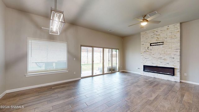 1092 Nickel Hl Avenue, Santa Teresa, NM 88008
