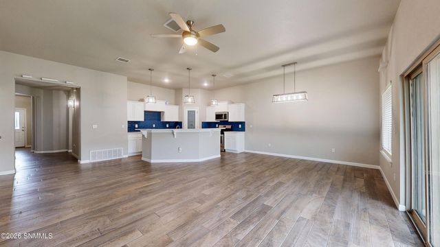 1092 Nickel Hl Avenue, Santa Teresa, NM 88008
