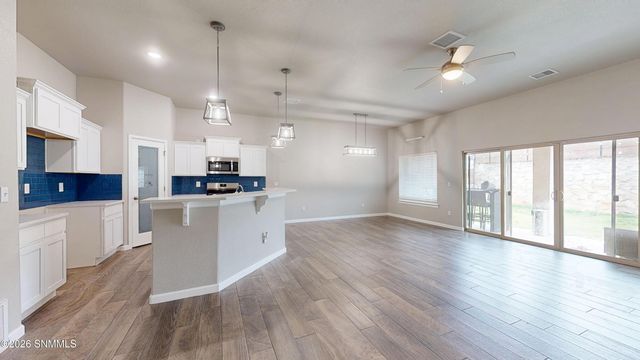 1092 Nickel Hl Avenue, Santa Teresa, NM 88008