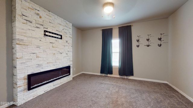 1092 Nickel Hl Avenue, Santa Teresa, NM 88008