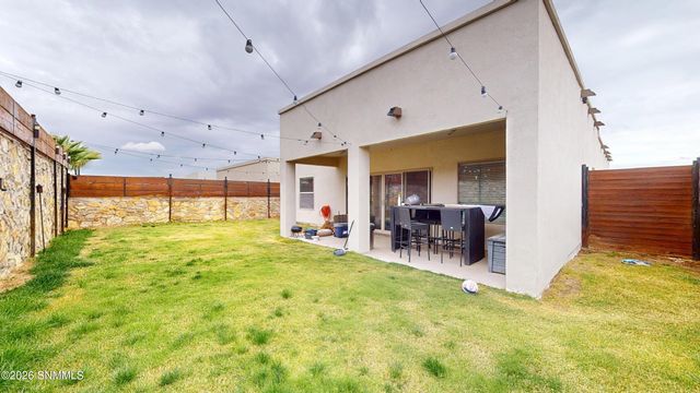 1092 Nickel Hl Avenue, Santa Teresa, NM 88008