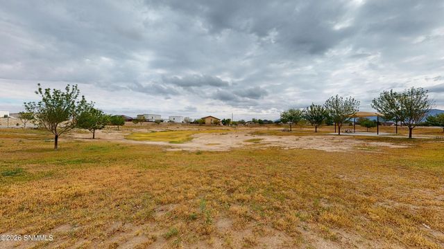 1092 Nickel Hl Avenue, Santa Teresa, NM 88008