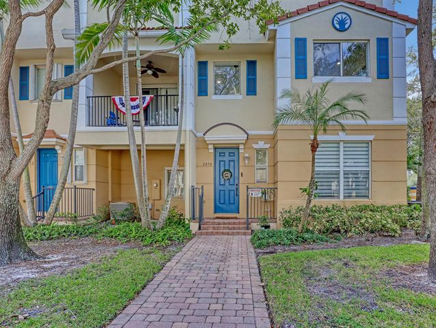 2850 S Oasis Drive, Boynton Beach, FL 33426