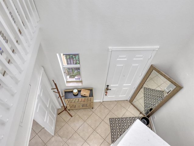 2850 S Oasis Drive, Boynton Beach, FL 33426