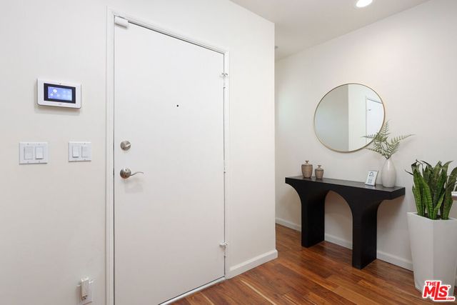 3247 Descanso Drive, Los Angeles, CA 90026