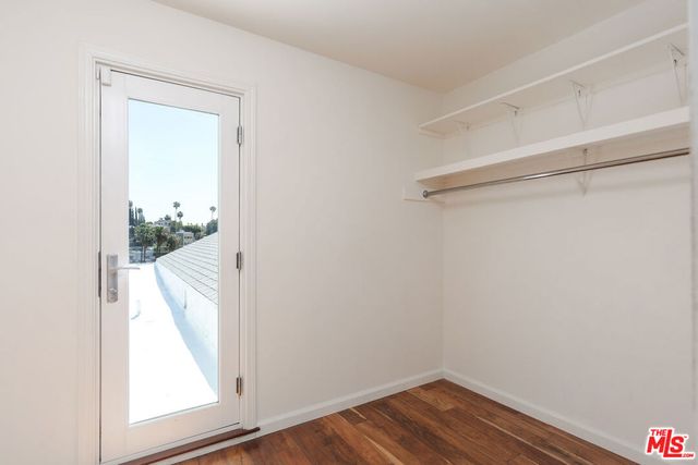 3247 Descanso Drive, Los Angeles, CA 90026